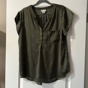 Liz Claiborne satin top